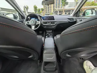 BMW 2 Series 2023 225i Coupé de cuatro puertas M Conjunto deportivo interior foto 14