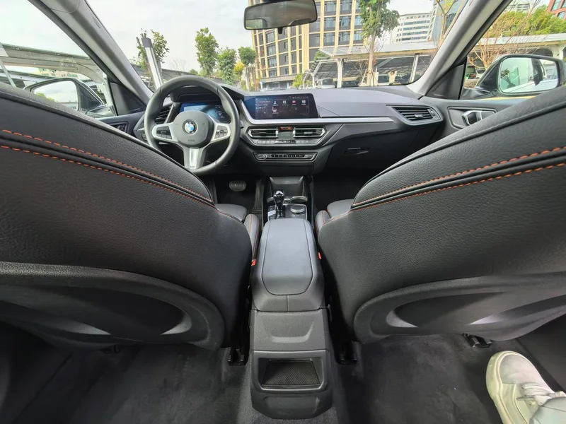 BMW 2 Series 2023 225i Coupé de cuatro puertas M Conjunto deportivo interior foto 14