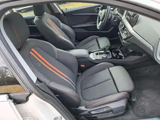 BMW 2 Series 2023 225i Coupé de cuatro puertas M Conjunto deportivo interior foto 19