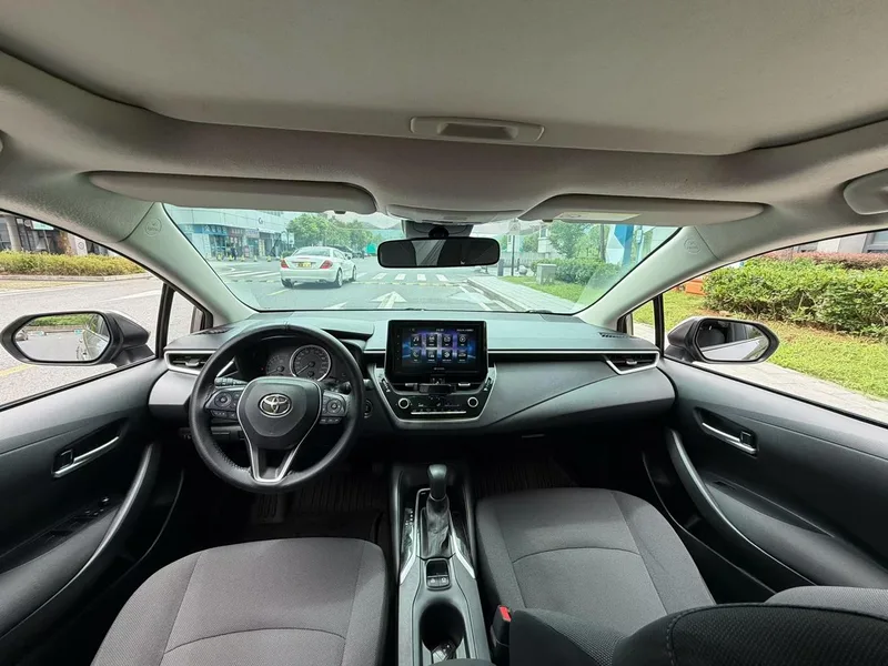 Toyota Corolla 2019 1.2T S-CVT GL-i Элитная версия экстерьер фото 5 Toyota Corolla 2019 1.2T S-CVT GL-i Элитная версия экстерьер фото 5