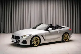 BMW Z4 2022 sDrive 25i M Спортивный костюм