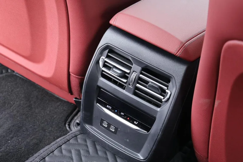BMW 3 Series 2023 325Li M Sports suit exterior photo 5