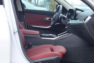 BMW 3 Series 2023 325Li M Sports suit interior photo 14