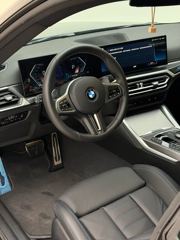 BMW 2 Series 2024 M240i Coupe interior photo 12 BMW 2 Series 2024 M240i Coupe interior photo 12