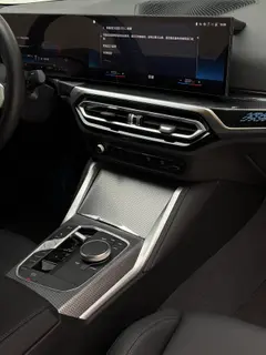 BMW 2 Series 2024 M240i Coupe interior photo 16 BMW 2 Series 2024 M240i Coupe interior photo 16