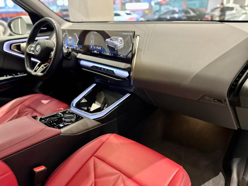 BMW X3 2025 xDrive30L Type de luxe M Ensemble de sport intérieur photo 10