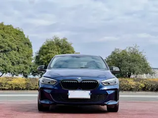 BMW 1 Series 2023 125i M Sports Obsidian Night Edition exterior photo 3