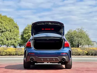 BMW 1 Series 2023 125i M Sports Obsidian Night Edition exterior photo 7