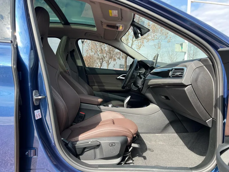 BMW 1 Series 2023 125i M Sports Obsidian Night Edition interior photo 17