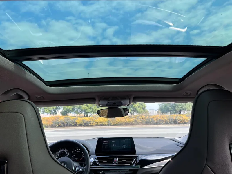 BMW 1 Series 2023 125i M Sports Obsidian Night Edition interior photo 20