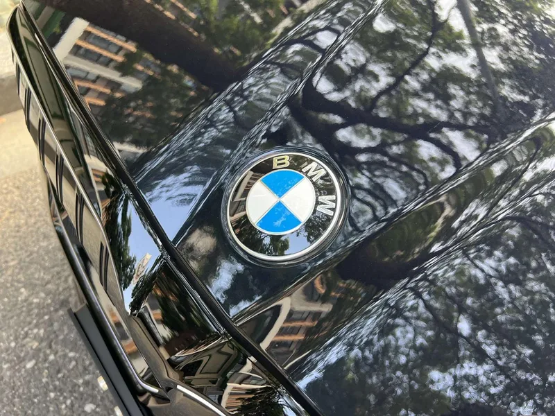 BMW 5 Series 2025 530Li Leading Type M Sports suit exterior photo 5 BMW 5 Series 2025 530Li Leading Type M Sports suit exterior photo 5