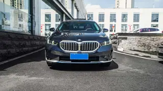 BMW 5 Series 2024 530Li Leading Type Luxury Set exterior photo 2 BMW 5 Series 2024 530Li Leading Type Luxury Set exterior photo 2