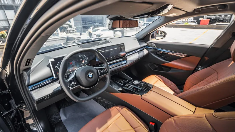 BMW 5 Series 2024 530Li Leading Type Luxury Set interior photo 8 BMW 5 Series 2024 530Li Leading Type Luxury Set interior photo 8