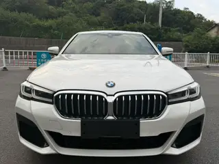 BMW 5 Series 2023 Restyling 530Li Leading Type M Sports suit exterior photo 2