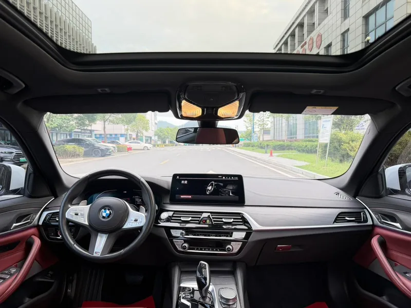 BMW 5 Series 2023 Restyling 530Li Leading Type M Sports suit exterior photo 8