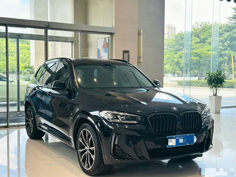 BMW X3 2023 xDrive30i Líder M Traje de noche Yao exterior foto 3 BMW X3 2023 xDrive30i Líder M Traje de noche Yao exterior foto 3