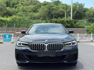 BMW 5 Series 2023 530Li Leading Type M Sports suit exterior photo 2 BMW 5 Series 2023 530Li Leading Type M Sports suit exterior photo 2