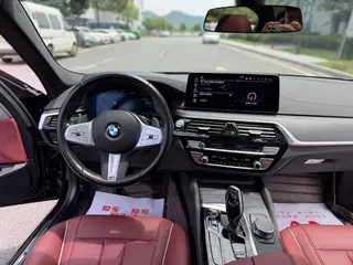 BMW 5 Series 2023 530Li Leading Type M Sports suit exterior photo 8 BMW 5 Series 2023 530Li Leading Type M Sports suit exterior photo 8