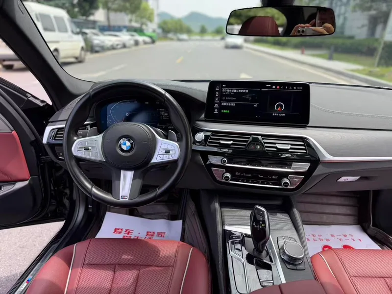 BMW 5 Series 2023 530Li Leading Type M Sports suit exterior photo 8 BMW 5 Series 2023 530Li Leading Type M Sports suit exterior photo 8