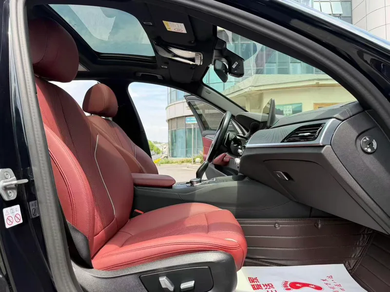 BMW 5 Series 2023 530Li Leading Type M Sports suit interior photo 11 BMW 5 Series 2023 530Li Leading Type M Sports suit interior photo 11