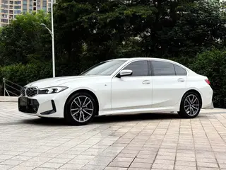 BMW 3 Series 2025 325Li M Conjunto deportivo