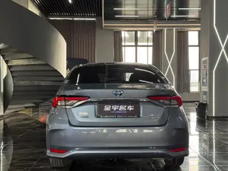 Toyota Corolla 2019 Double moteur 1.8L E-CVT GL-i Version d'élite intérieur photo 8 Toyota Corolla 2019 Double moteur 1.8L E-CVT GL-i Version d'élite intérieur photo 8
