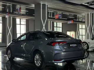 Toyota Corolla 2019 Double moteur 1.8L E-CVT GL-i Version d'élite intérieur photo 9 Toyota Corolla 2019 Double moteur 1.8L E-CVT GL-i Version d'élite intérieur photo 9