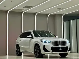 BMW X1 2023 sDrive25Li M Sports suit exterior photo 3