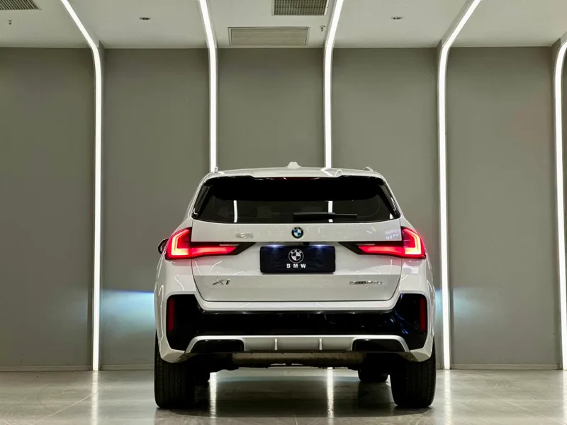BMW X1 2023 sDrive25Li M Sports suit exterior photo 5