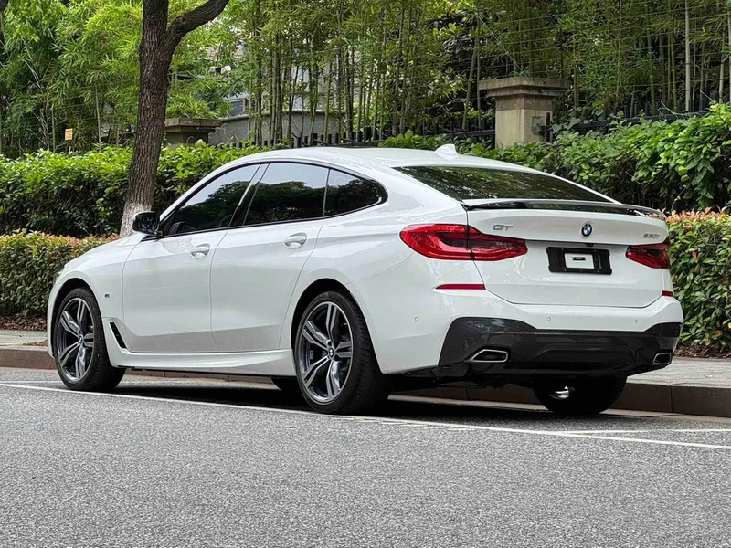 BMW 6 Series GT 2022 630i M Sports suit exterior photo 4