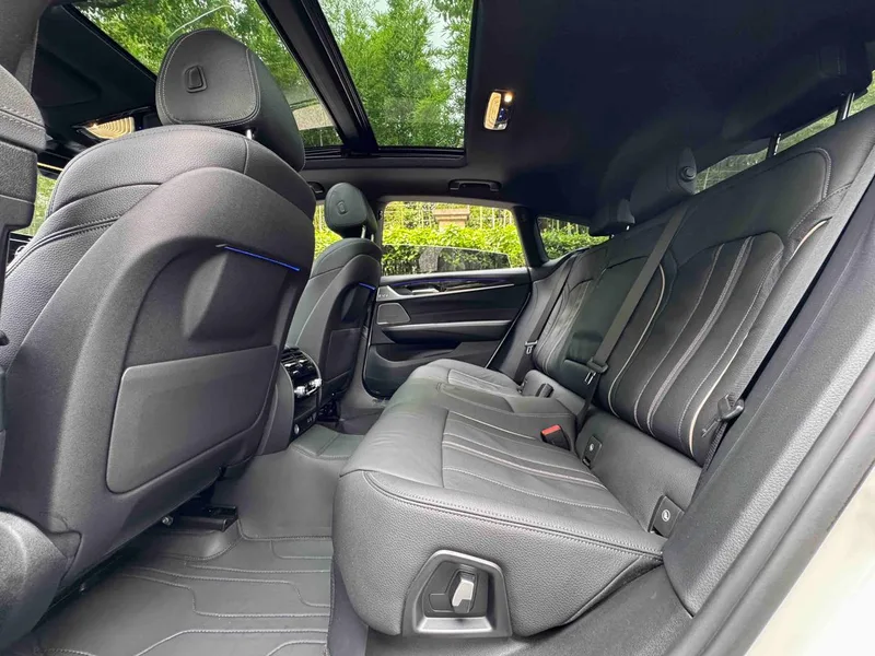 BMW 6 Series GT 2022 630i M Sports suit exterior photo 9