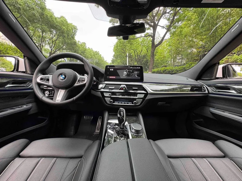BMW 6 Series GT 2022 630i M Sports suit interior photo 13