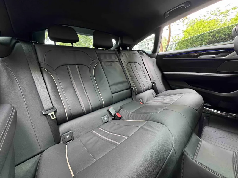 BMW 6 Series GT 2022 630i M Sports suit interior photo 15