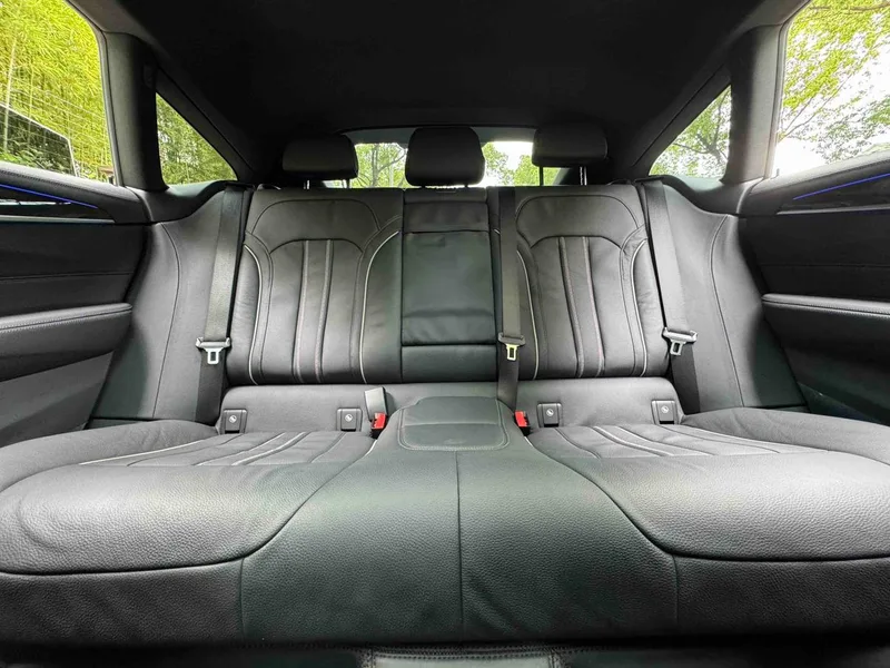 BMW 6 Series GT 2022 630i M Sports suit interior photo 17