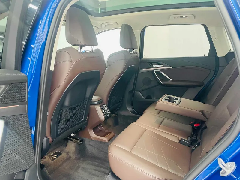 BMW X1 2023 sDrive25Li M Sports suit interior photo 10