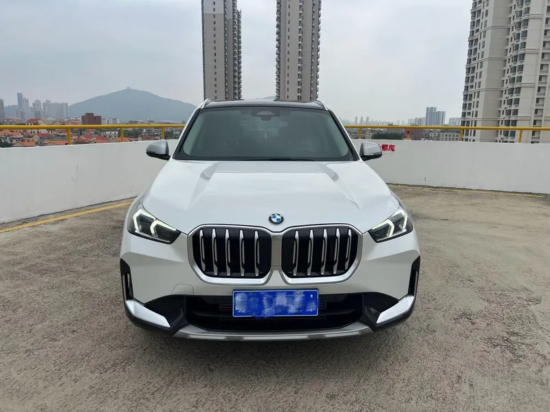 BMW X1 2023 sDrive20Li X Traje de diseño exterior foto 2 BMW X1 2023 sDrive20Li X Traje de diseño exterior foto 2
