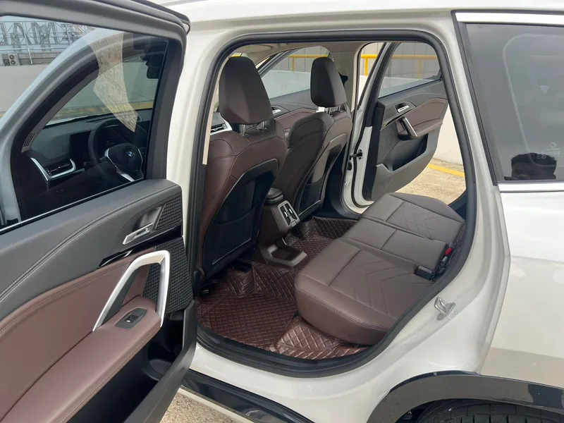 BMW X1 2023 sDrive20Li X Traje de diseño exterior foto 6 BMW X1 2023 sDrive20Li X Traje de diseño exterior foto 6