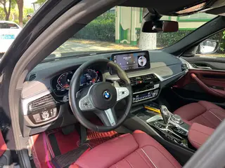 BMW 5 Series 2023 Reforma 530Li Líder M Conjunto deportivo exterior foto 5 BMW 5 Series 2023 Reforma 530Li Líder M Conjunto deportivo exterior foto 5