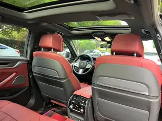 BMW 5 Series 2023 Reforma 530Li Líder M Conjunto deportivo interior foto 19 BMW 5 Series 2023 Reforma 530Li Líder M Conjunto deportivo interior foto 19