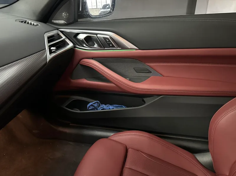 BMW 4 Series 2024 430i M Set de nuit de sport intérieur photo 10