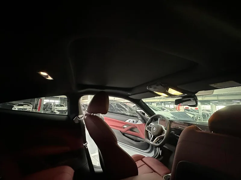 BMW 4 Series 2024 430i M Set de nuit de sport intérieur photo 13