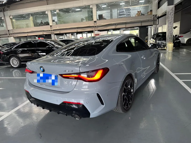 BMW 4 Series 2024 430i M Set de nuit de sport intérieur photo 18