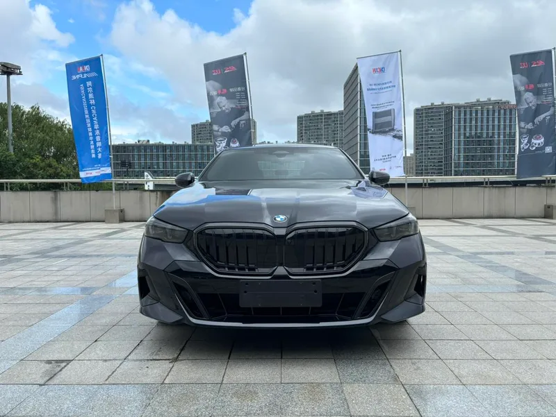 BMW 5 Series 2024 530i Premium Class M Sports suit exterior photo 2