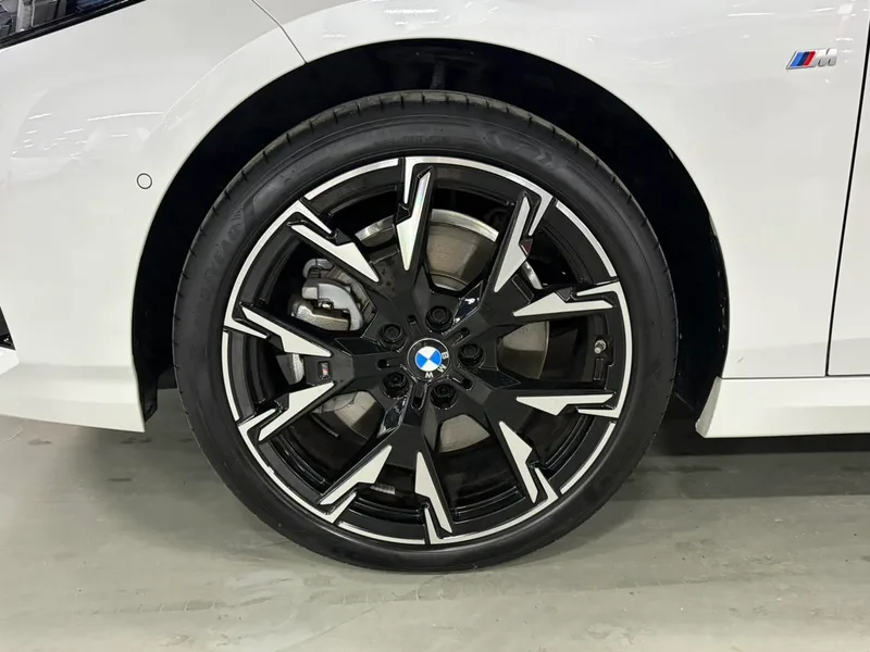 BMW 2 Series 2025 225L M Sports Night Suit interior photo 11 BMW 2 Series 2025 225L M Sports Night Suit interior photo 11