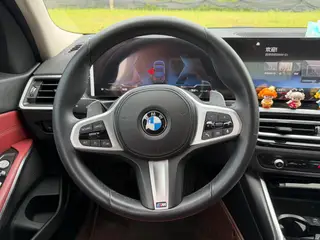 BMW 3 Series 2023 320i M Sports suit interior photo 10 BMW 3 Series 2023 320i M Sports suit interior photo 10