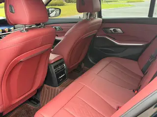 BMW 3 Series 2023 320i M Sports suit interior photo 12 BMW 3 Series 2023 320i M Sports suit interior photo 12