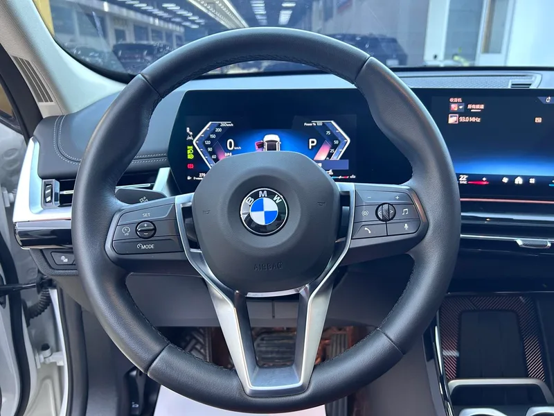 BMW X1 2023 sDrive25Li X Design Suit exterior photo 5