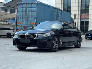 BMW 5 Series 2022 Вторичная модификация 535Le M Спортивный костюм
