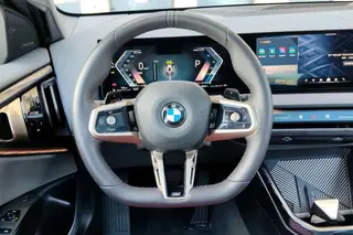 BMW X3 2025 xDrive30L Leading Type M Sports suit interior photo 8 BMW X3 2025 xDrive30L Leading Type M Sports suit interior photo 8