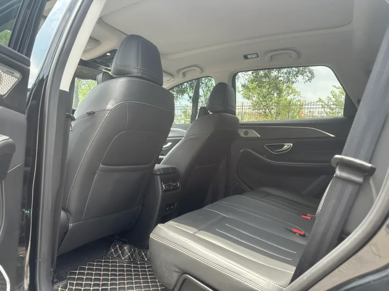 Jetour X90 2022 Zilong 2.0T DCT Changsheng Edition 7 Siège intérieur photo 8 Jetour X90 2022 Zilong 2.0T DCT Changsheng Edition 7 Siège intérieur photo 8